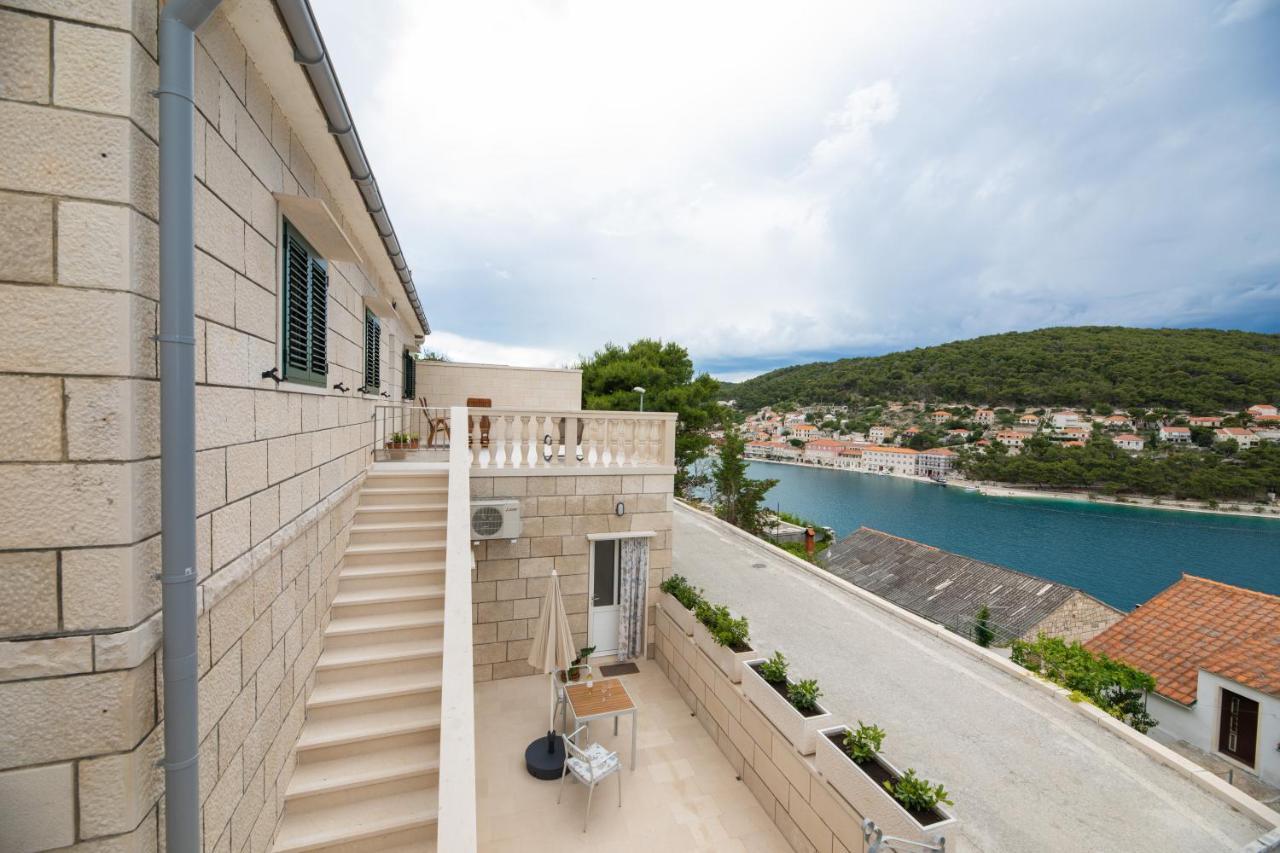 Apartman Ruzica Pucisca Εξωτερικό φωτογραφία