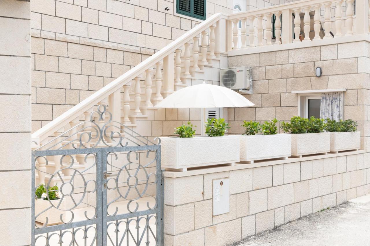 Apartman Ruzica Pucisca Εξωτερικό φωτογραφία